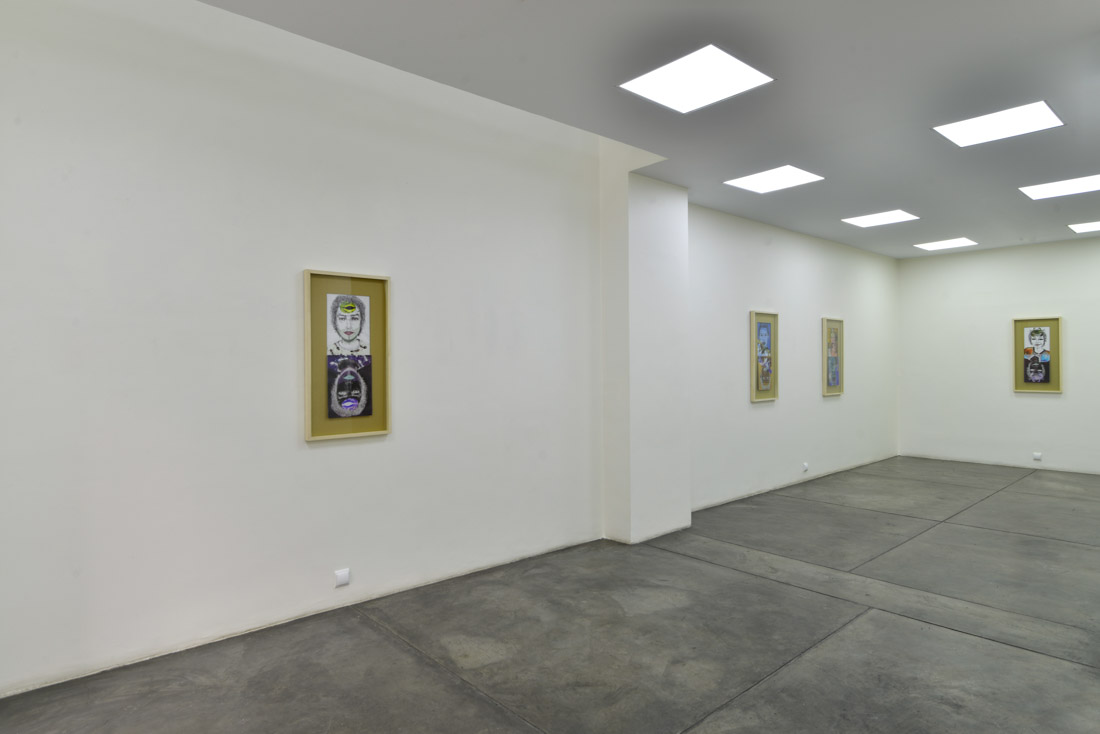 چیدمان آثار نقاش معاصر شیده تامی در گالری اُ